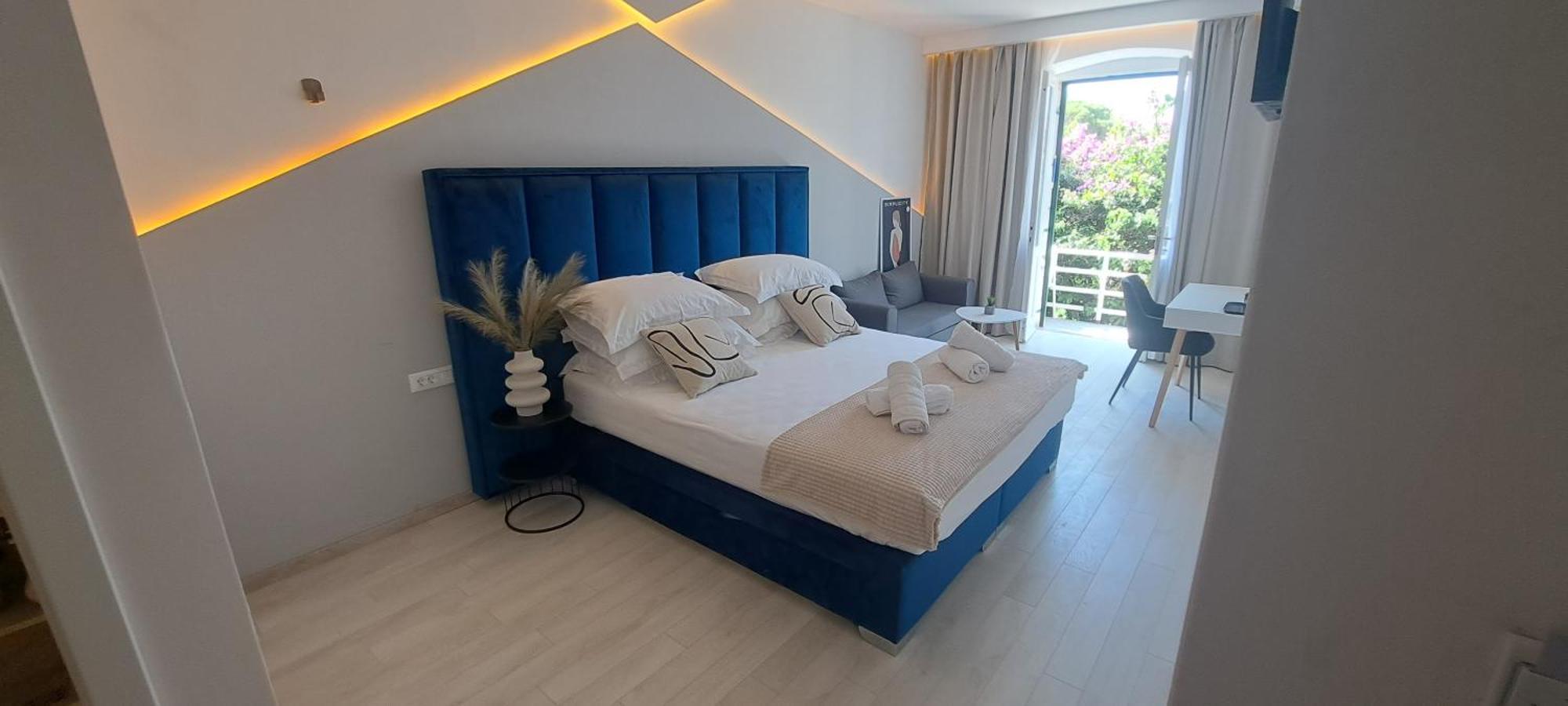 Aurora Beachfront Luxury Rooms&suites Guest house Brela